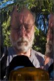 autoportret-v-pravem-prednim-reflektoru.jpg