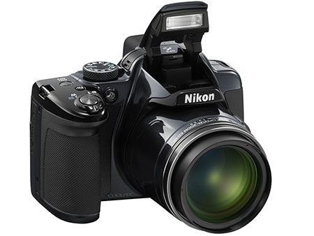 Nikon Coolpix P520 - výklopný blesk