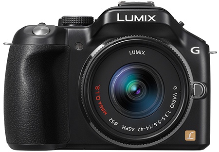 Panasonic Lumix DMC-G5 en face