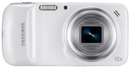 Samsung Galaxy S4 Zoom en face - kliknutím se otevře větší v novém okně