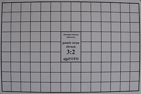 Nikon DX AF-S Nikkor 18–105 mm 1:3,5–5,6G ED VR - distorze obrazu
