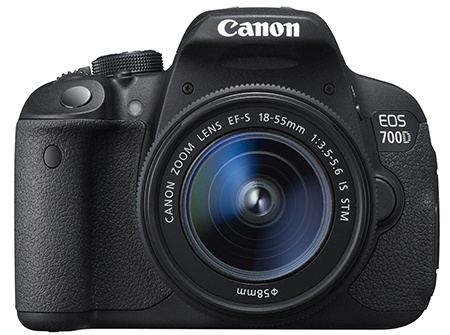 Canon EOS 700D en face