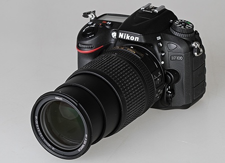 Nikon AF-S DX Nikkor 3,5–5,6/18–140G ED VR na DSLR Nikon D7100