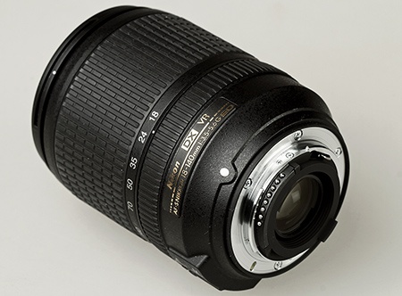 Nikon AF-S DX Nikkor 3,5–5,6/18–140G ED VR - bajonet